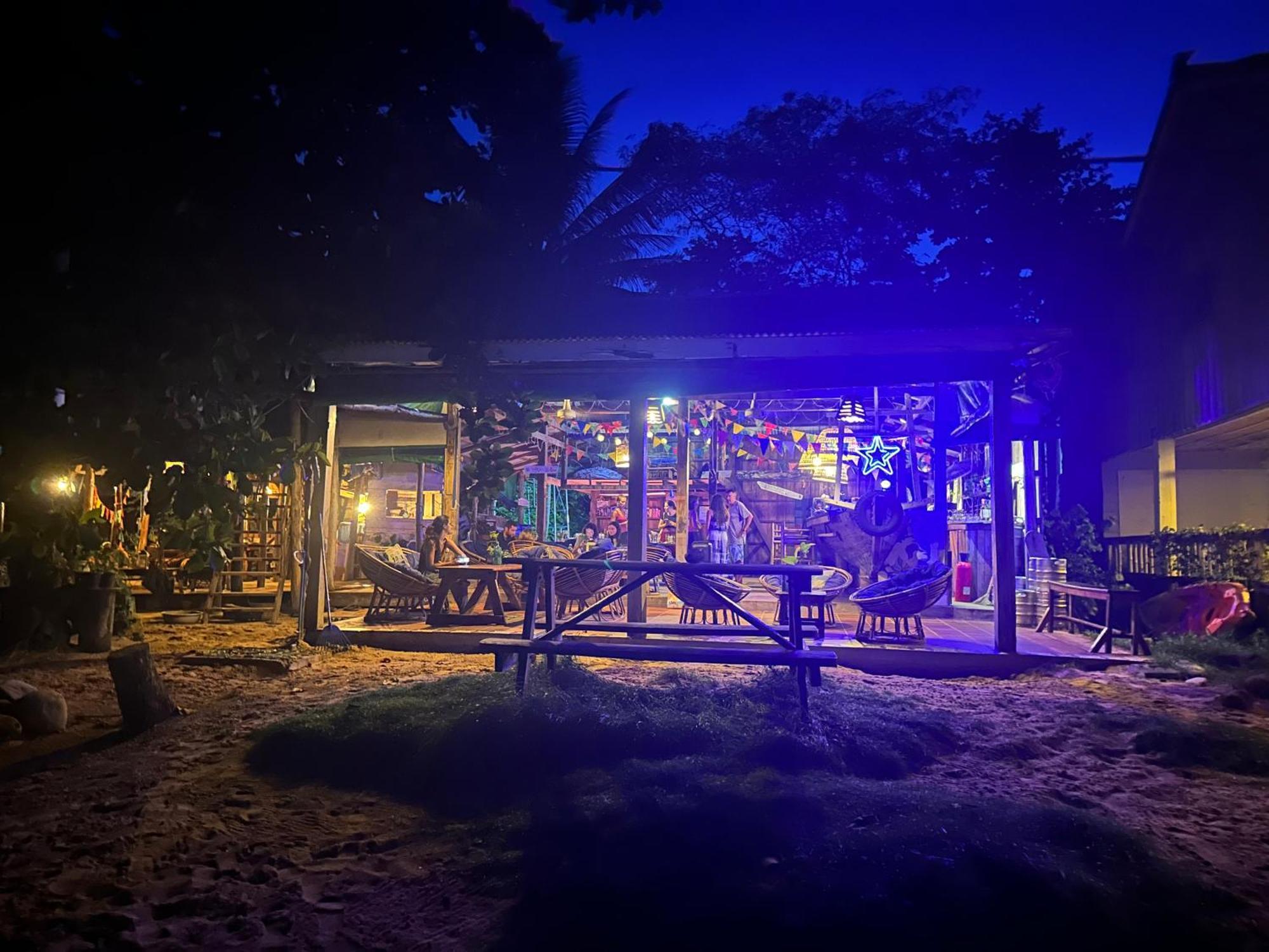 Beach House Cambodia 코롱 산로엠 외부 사진